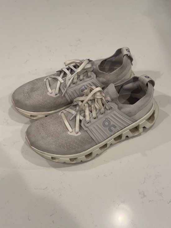 On Running Shoes - Used dirty On Running Cloud Running Shoes in Light Gray and White womens 7 shoes